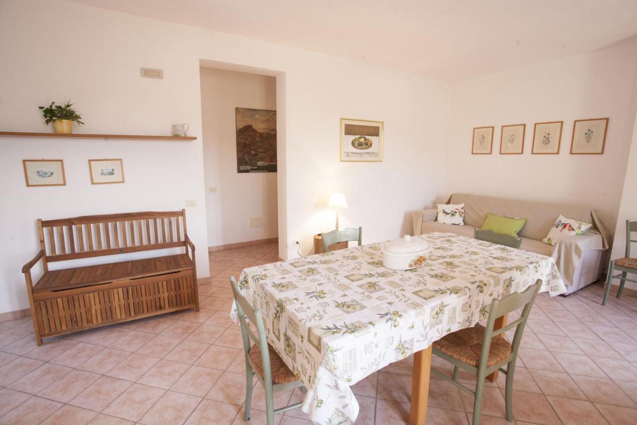 Appartamenti Villa Anna - Goelba Каполивери Экстерьер фото