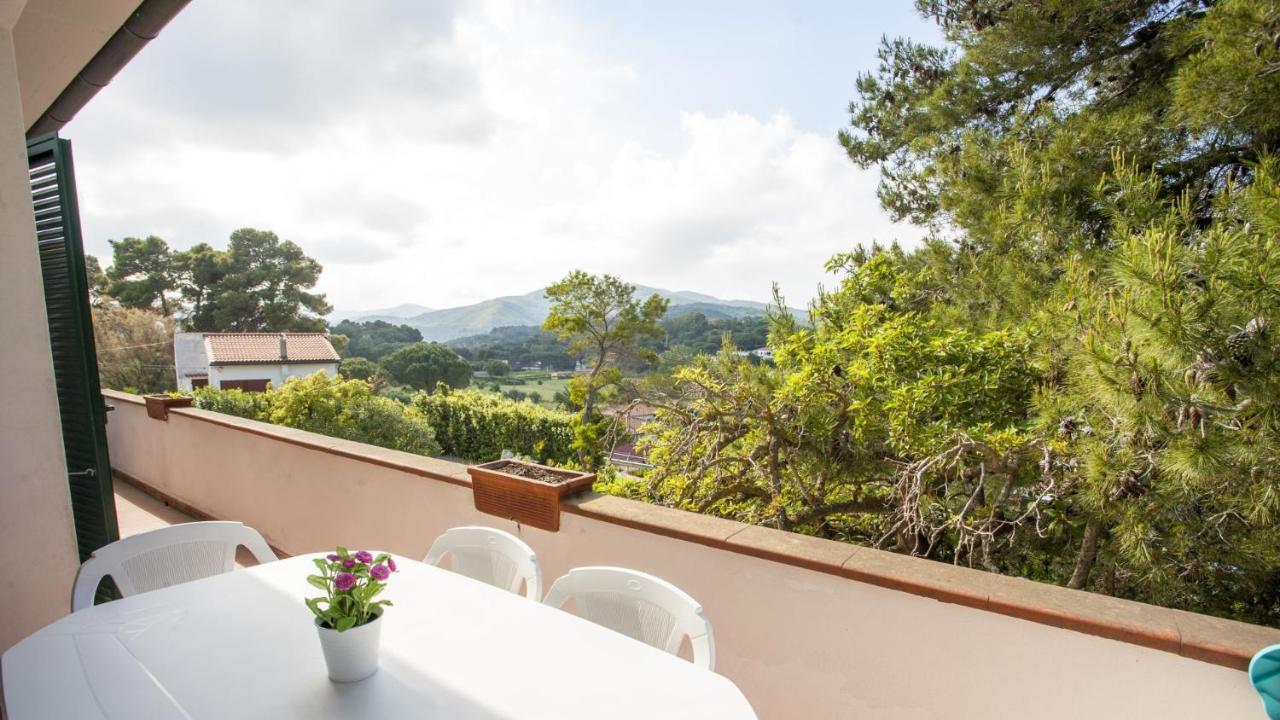 Appartamenti Villa Anna - Goelba Каполивери Экстерьер фото