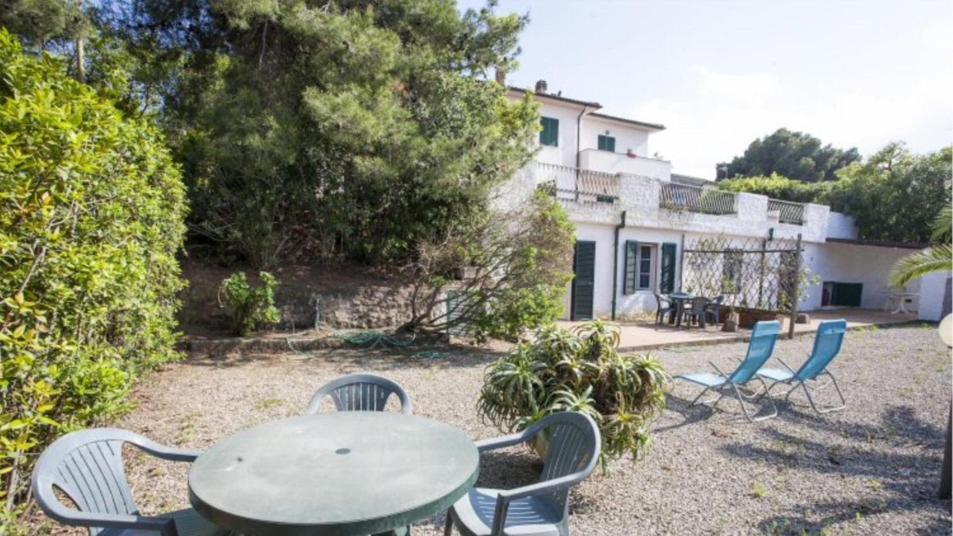 Appartamenti Villa Anna - Goelba Каполивери Экстерьер фото